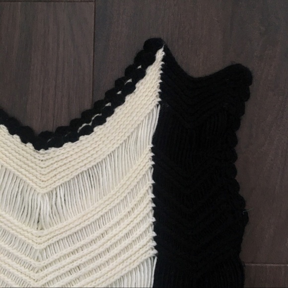 Janet Paris Black & Cream Sweater Top - Picture 5 of 5